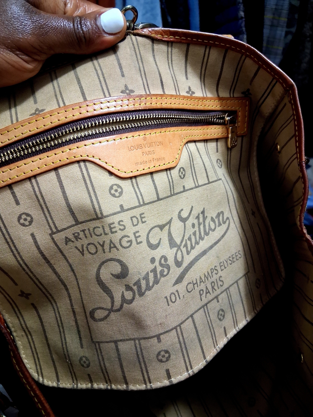 Louis Vuitton Monogram Brown Tote Bag - Picture 4 of 9